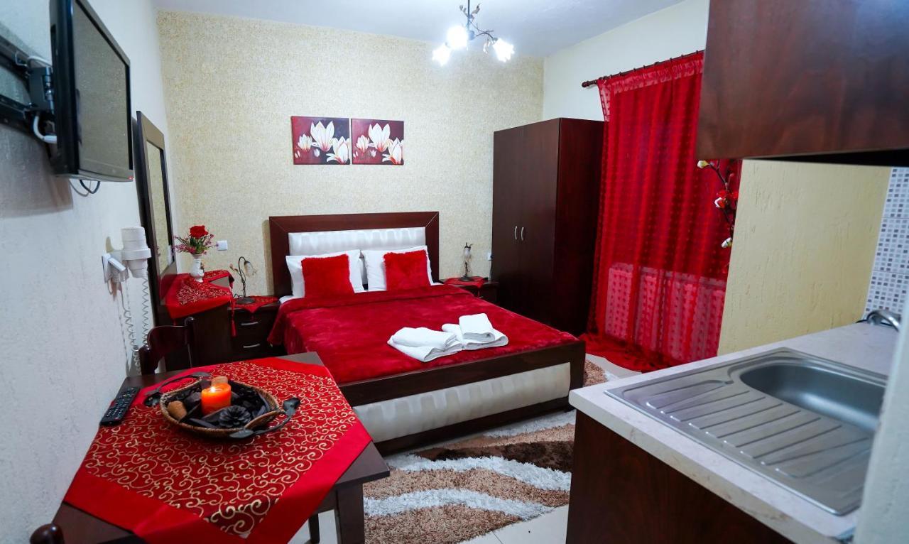 Relax Pozar Hotel Káto Loutrákion Екстериор снимка